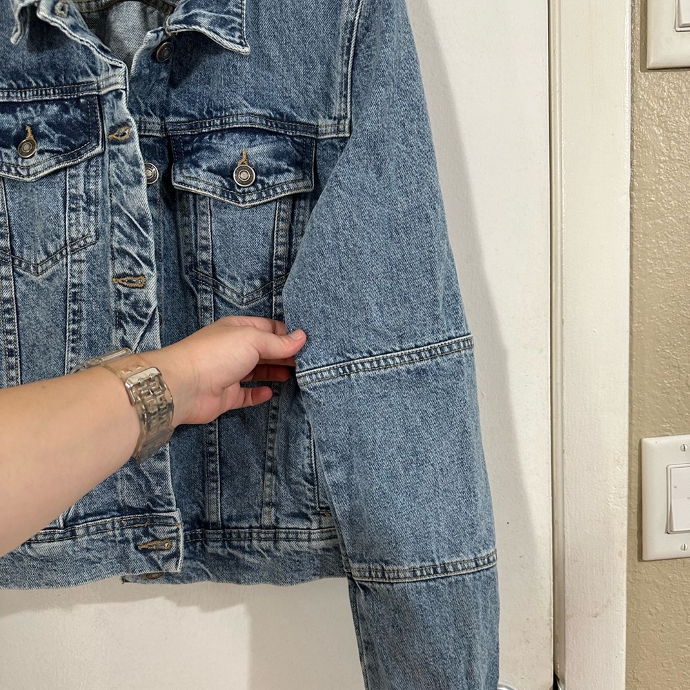 FREE PEOPLE, light indigo denim jean jacket, NWT, size medium - Picture 5 of 10